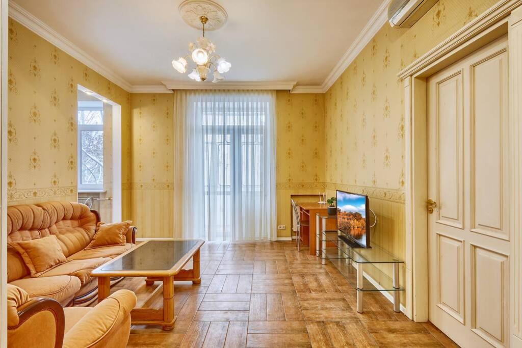 Apartment Near Bessarabsky Square Κίεβο Εξωτερικό φωτογραφία